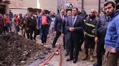 محافظ دمياط يتابع ميدانيا تداعيات حادث اندلاع حريق وانهيار منزل بقرية الشعراء