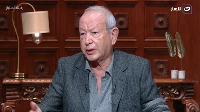 ساويرس: غسلت أطباق في ألمانيا بـ 50 مارك.. وأنا اللي بدلع ولادي من ورا مامتهم