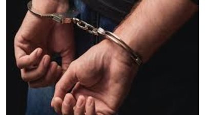 بسبب الأجرة.. التحقيق مع سائق استولى حقيبة مدرسة أجنبية بأكتوبر