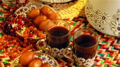 القهوة والشاي بعد الفطار .. التوقيت الصحي الذي ينصح به الخبراء