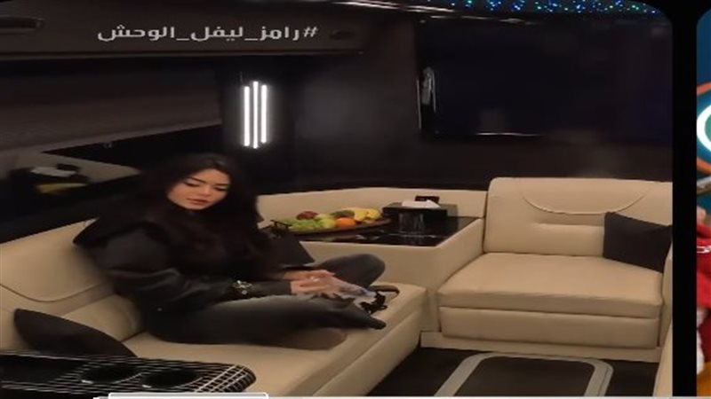 أسماء جلال 