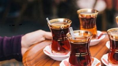 الشاي بعد الإفطار الرمضاني..فوائد محتملة ومخاطر يجب معرفتها