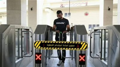 سلامتك تهمنا.. النقل تحذر مستخدمي مترو الأنفاق والقطار الكهربائي الخفيف LRT
