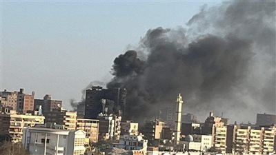 السيطرة على حريق أعلى احد العقارات بمدينة بنها بمحافظة القليوبية 