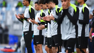 حافلة الزمالك تصل ستاد القاهرة استعدادًا لخوض لقاء حرس الحدود بالدوري المصري