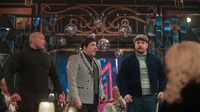 ملخص الحلقة 3 من مسلسل هي كيميا .. مصطفى غريب يرد القلم لمحسن منصور