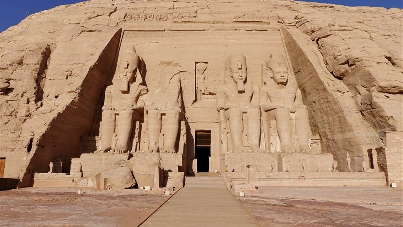 معبد أبو سمبل يستعد