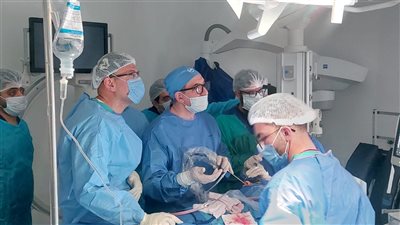 لأول مرة بمجمع السويس الطبي.. نجاح استئصال ورم بالغدة النخامية بالمنظار