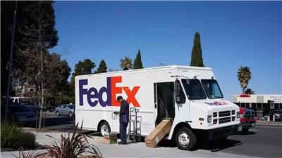 سائق فيديكس يسرق طرودا بقيمة 62 ألف دولار في أمريكا