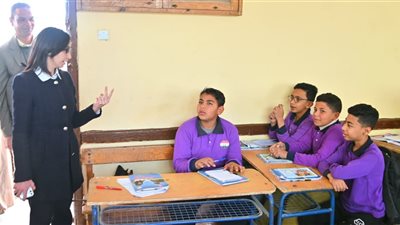 محافظ البحيرة تتفقد مدرسة الشهيد كارم صباح بسيدي غازي بكفر الدوار