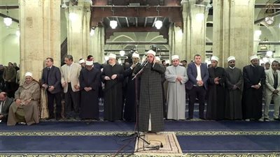 بث مباشر.. شعائر صلاة العشاء والتراويح خامس ليلة من رمضان بالأزهر