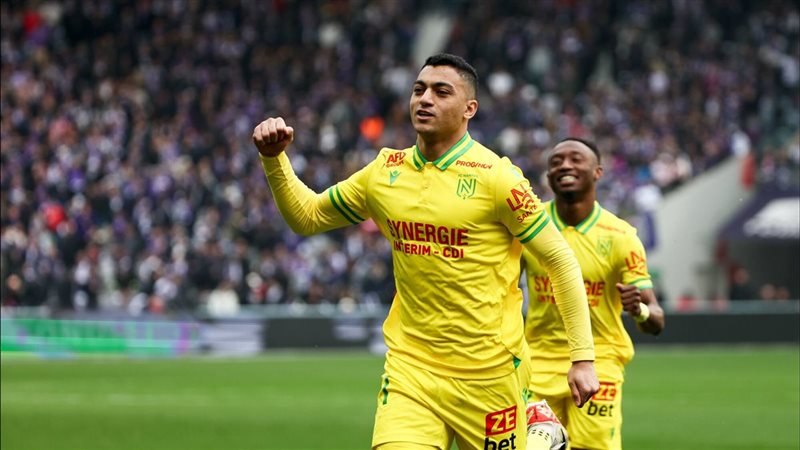 مصطفى محمد مهاجم