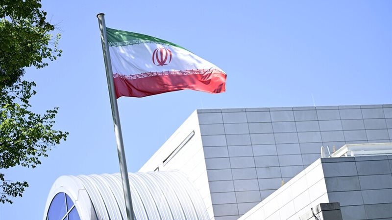 إيران