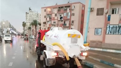 أمطار غزيرة تضرب السويس والمحافظة ترفع درجة الاستعداد القصوى لشفط المياه