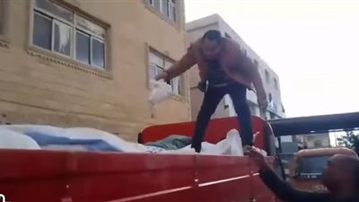 ضبط سيارة محملة بأطنان من الدواجن النافقة بالصف وتحقيقات لكشف مصدرها ووجهتها 