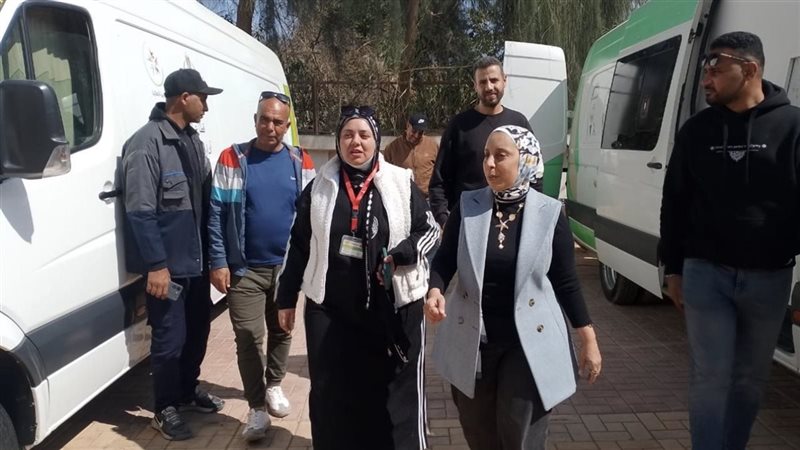 الكشف على ٦٩٢ مواطنًا