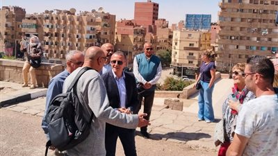 محافظ أسوان: تطوير شامل لمسجد الطابية وإعادة المشهد البصرى للمحيط العمرانى 