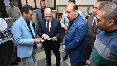 محافظ الغربية يوجه بسرعة حل شكاوى المواطنين ويشدد على جودة الخدمات