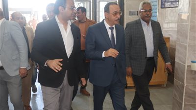 محافظ سوهاج يوجه بإعداد تقرير شامل عن أوضاع المستشفيات وخطة تطويرها