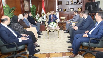 محافظ بني سويف يستقبل نواب البرلمان لتنسيق جهود التنمية وتحسين الخدمات
