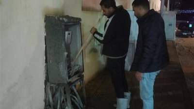 متابعة تطوير منظومة الانارة ورفع كفاءة الكهرباء بحي السويس