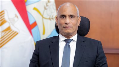 محافظ كفر الشيخ يعلن استمرار توقف الملاحة بميناء البرلس بسبب الطقس السيئ