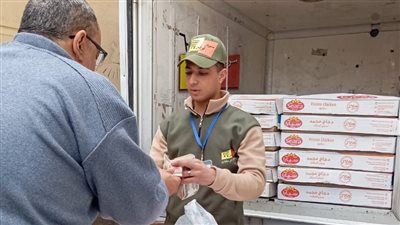 محافظ الغربية يتابع توافد المواطنين على سيارات البيع المتنقلة لجهاز مستقبل مصر