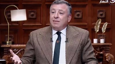 باسل سماقية: الملابس والألوان والمجوهرات أداة سعادة لا جدال فيها