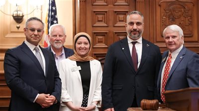 رئيس بلدية بيت لحم يضع معاناة المدينة أمام مجلس الشيوخ الأمريكي 