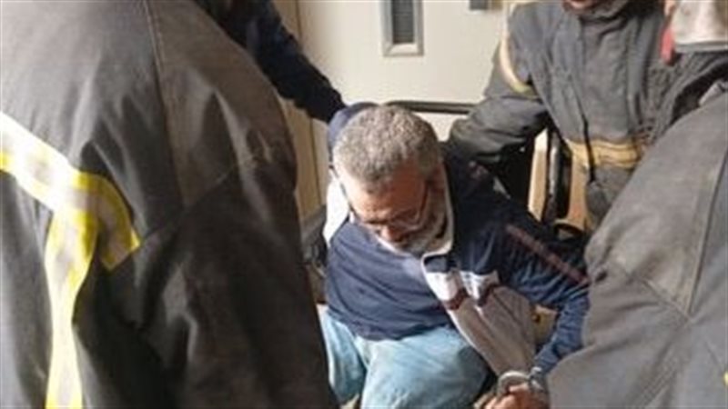 مساعدة شخص  من ذوي