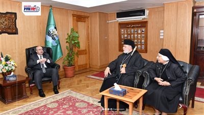 محافظ الفيوم يستقبل وفد الكنيسة الكاثوليكية للتهنئة بتجديد ثقة القيادة السياسي