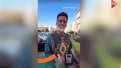 اتبرع بجزء من فلوسه لغزة رغم ظروفه الصعبة.. حياة كريمة يمنح مسن 20 ألف جنيه