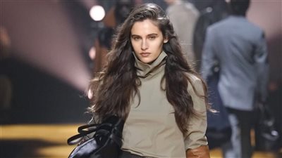البنية الكلاسيكية في عرض أزياء BOSS بأسبوع ميلانو للموضة 