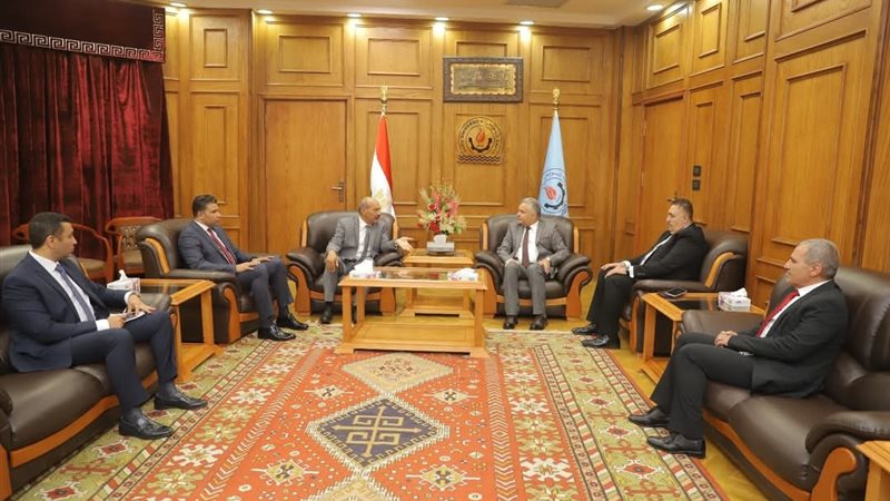 جانب من الزيارة 