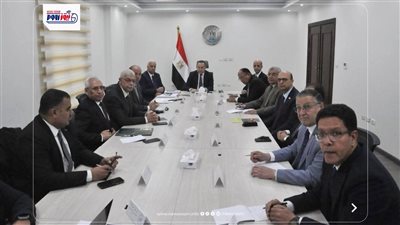 رئيس جامعة المنيا يشارك في اجتماع وزير التعليم العالى برؤساء الجامعات الأهلية