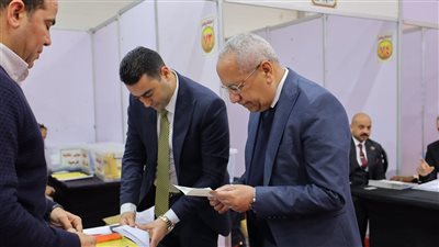 أمين عام النقابة يُدلي بصوته في انتخابات المهندسين بالقاهرة