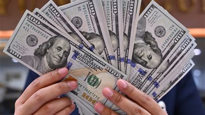 تجاوز الـ 50 جنيه.. ارتفاع كبير في سعر الدولار اليوم 5 مارس في مصر| تحديث