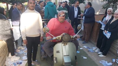 إرادة لا تعرف العوائق.. مهندس بأسيوط يصرّ على المشاركة في انتخابات نقابته 