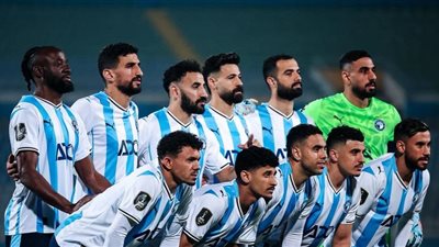 خاص | بيراميدز يوجه دعوة إنسانية لمشجع الزمالك الكفيف لحضور قمة الدوري