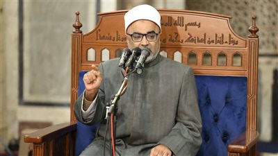الحداثة بلا ضوابط تهدد الثوابت.. أستاذ بالأزهر يحذر من استهداف عقول الشباب