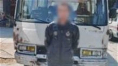ضبط سائق ميكروباص بعد تلقين مواطن علقة ساخنة في شوارع القاهرة
