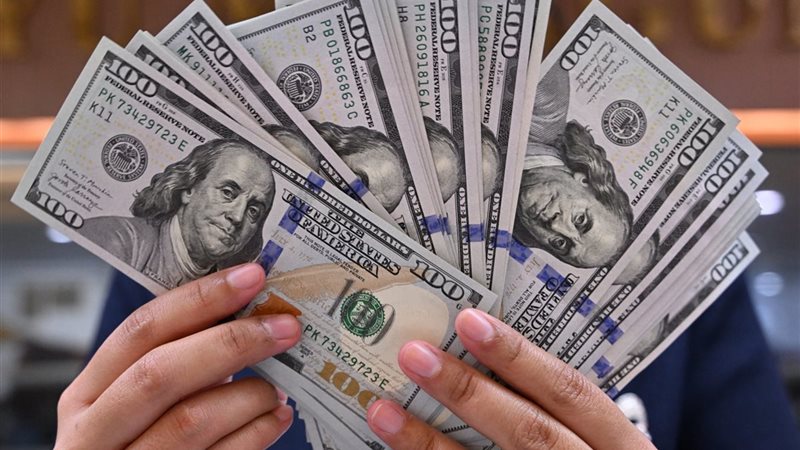 سعر الدولار اليوم