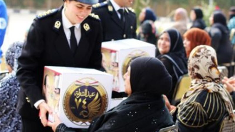 توزيع المساعدات