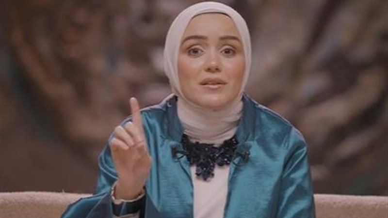 يمنى عاطف
