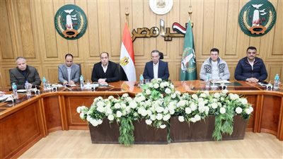 محافظ المنوفية يستعرض معدلات الأداء بمشروعات الخطة الاستثمارية وملفات التصالح 
