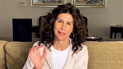 بعد تجربة شخصية.. أمينة شلباية تكشف عن أهمية قواعد اتيكيت التواصل 