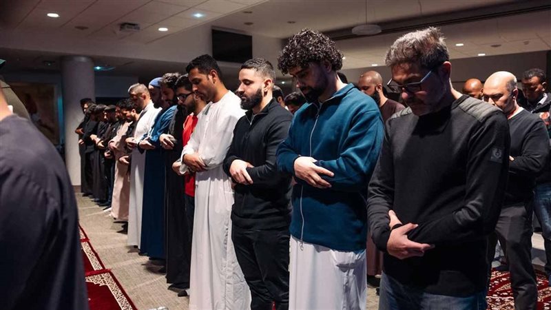 إفطار جماعي لمشجعي
