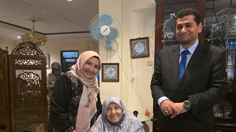 د. نبيلة 