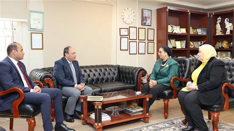 المستشارة أمل عمار