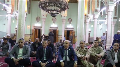 محافظ أسوان يشهد إحتفال الأوقاف بذكرى إنتصارات العاشر من رمضان بمسجد الطابية 